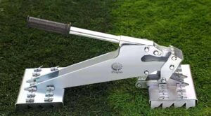 Lawn tensioner